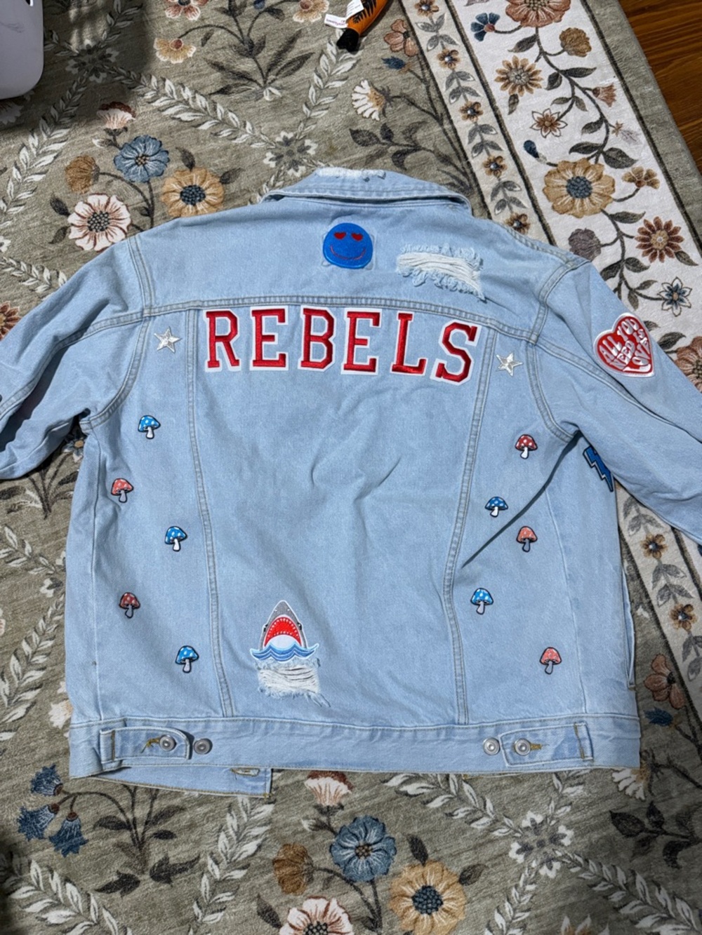 Forever 21 Light Blue Denim Jacket with Sporty & Graphic Patches - Picture 7 of 7